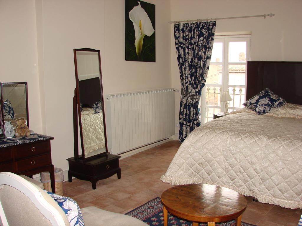 B&B Tour De Saint Anne Azille Стая снимка
