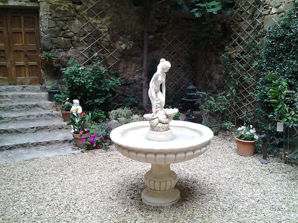 B&B Tour De Saint Anne Azille Екстериор снимка